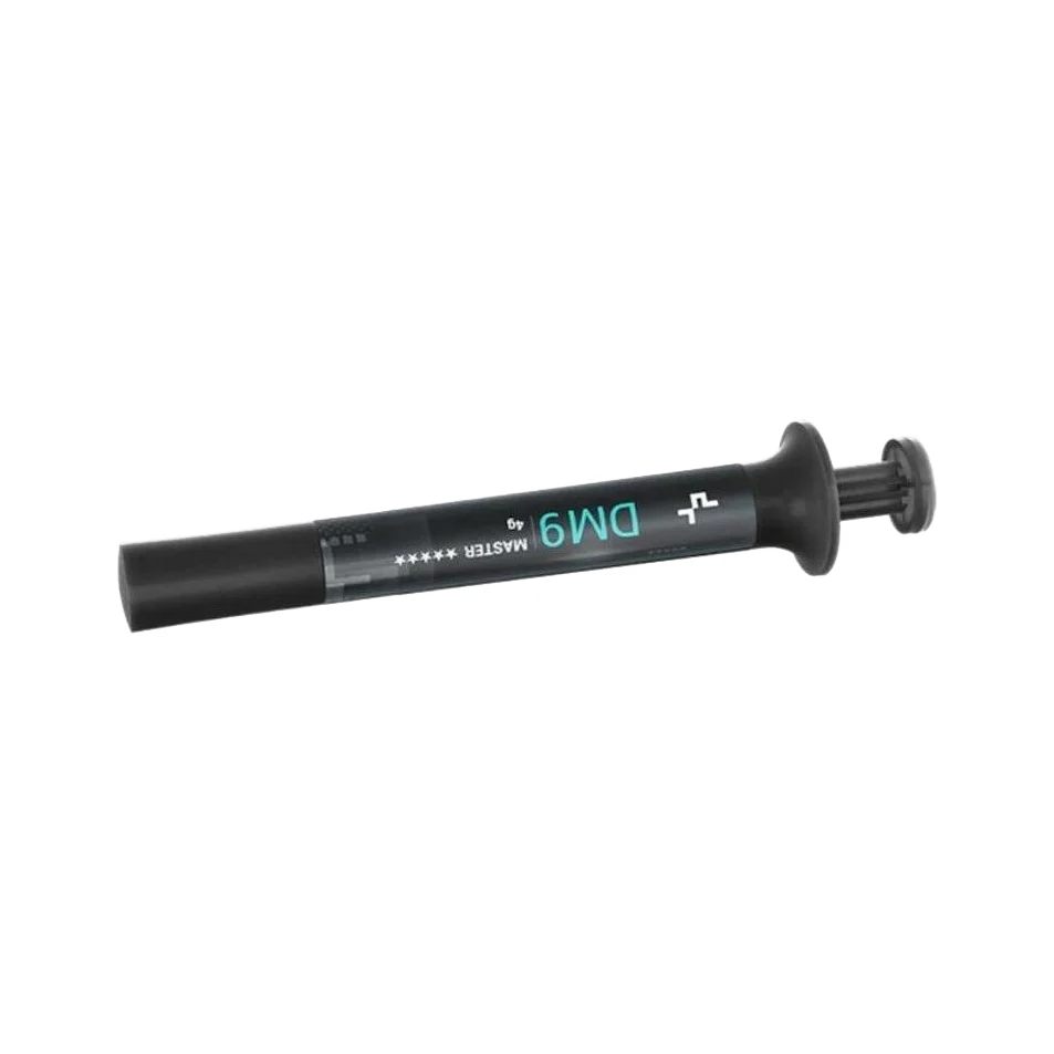 DeepCool DM9 thermal paste — transparent dark-mode product image