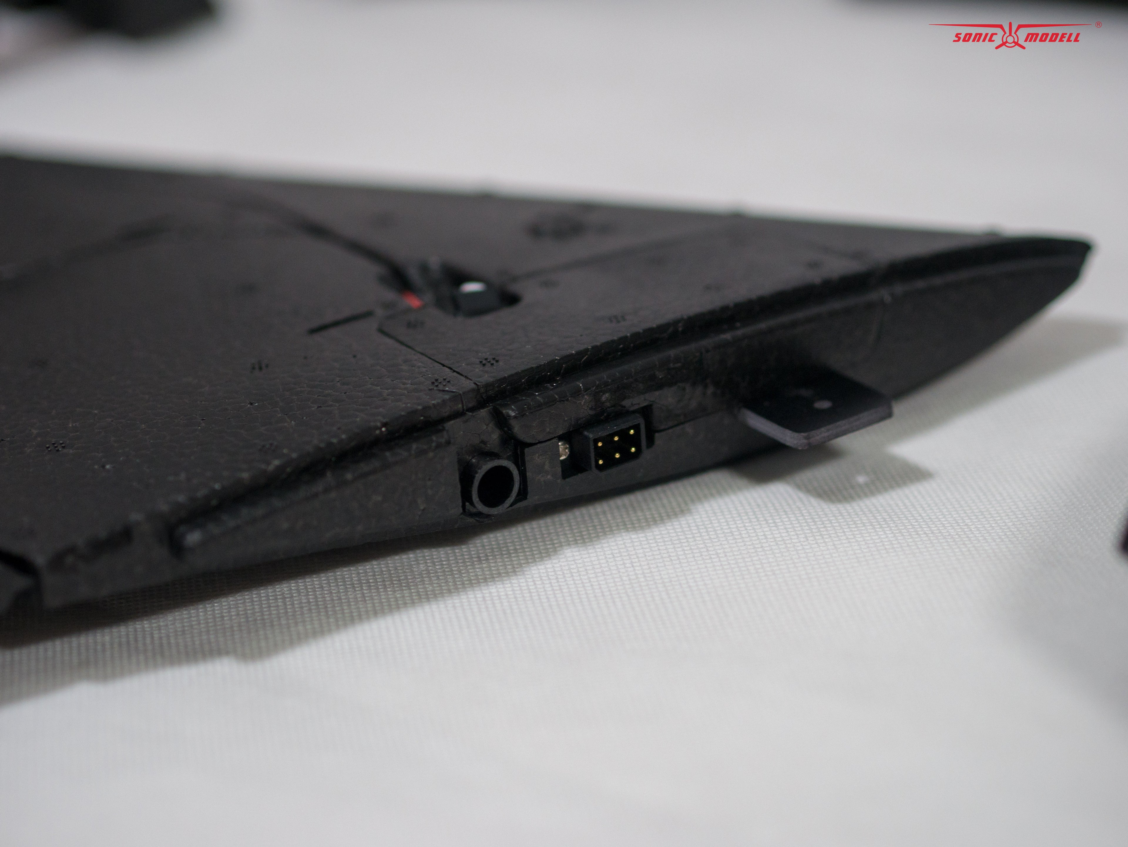 Sonicmodell AR Wing Pro 1000mm Wingspan